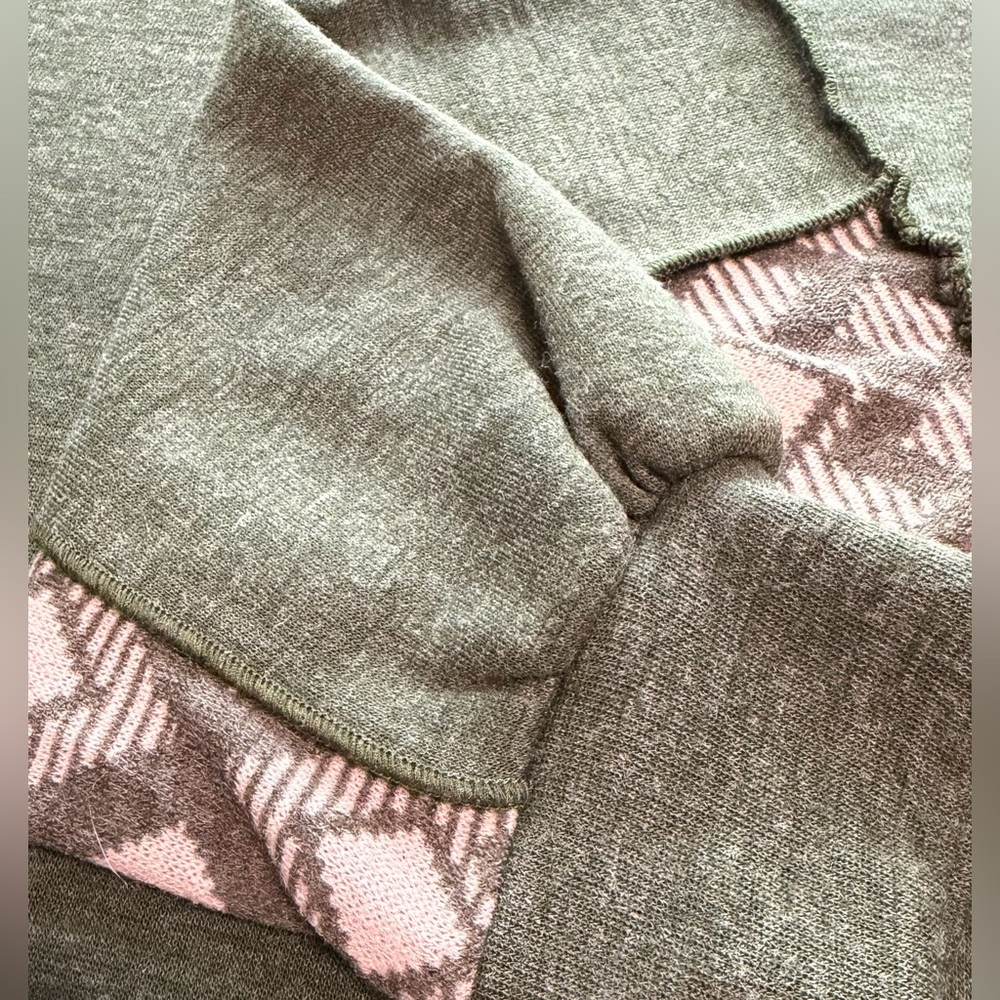 Green Sweater - image 8